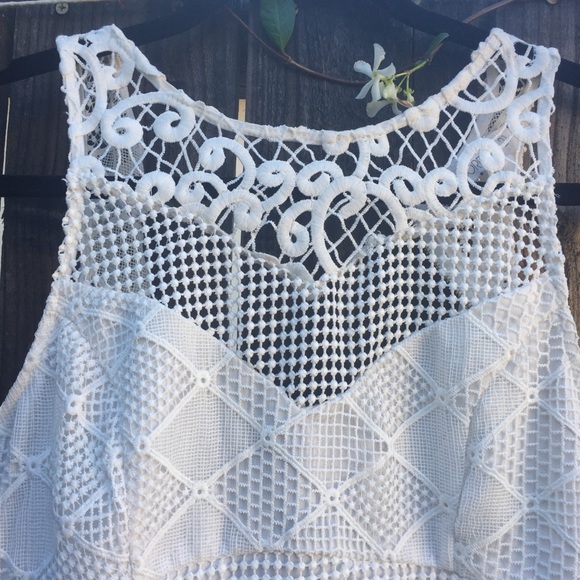 White Lace Mini dress - Picture 2 of 3